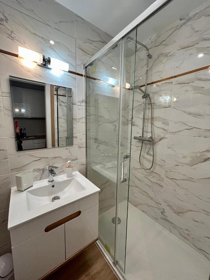 Apartamenty Pl. Wolnosci 6 Poznan Dış mekan fotoğraf